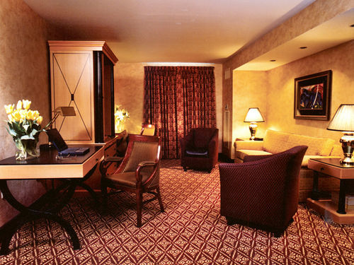 Bertram Inn And Conference Center Aurora 外观 照片